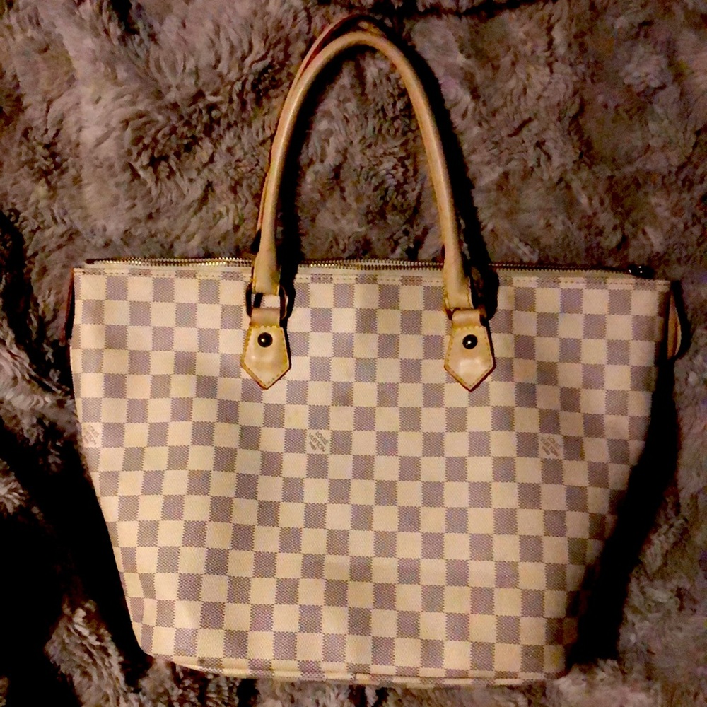 Louis Vuitton Saleya MM Tote Bag